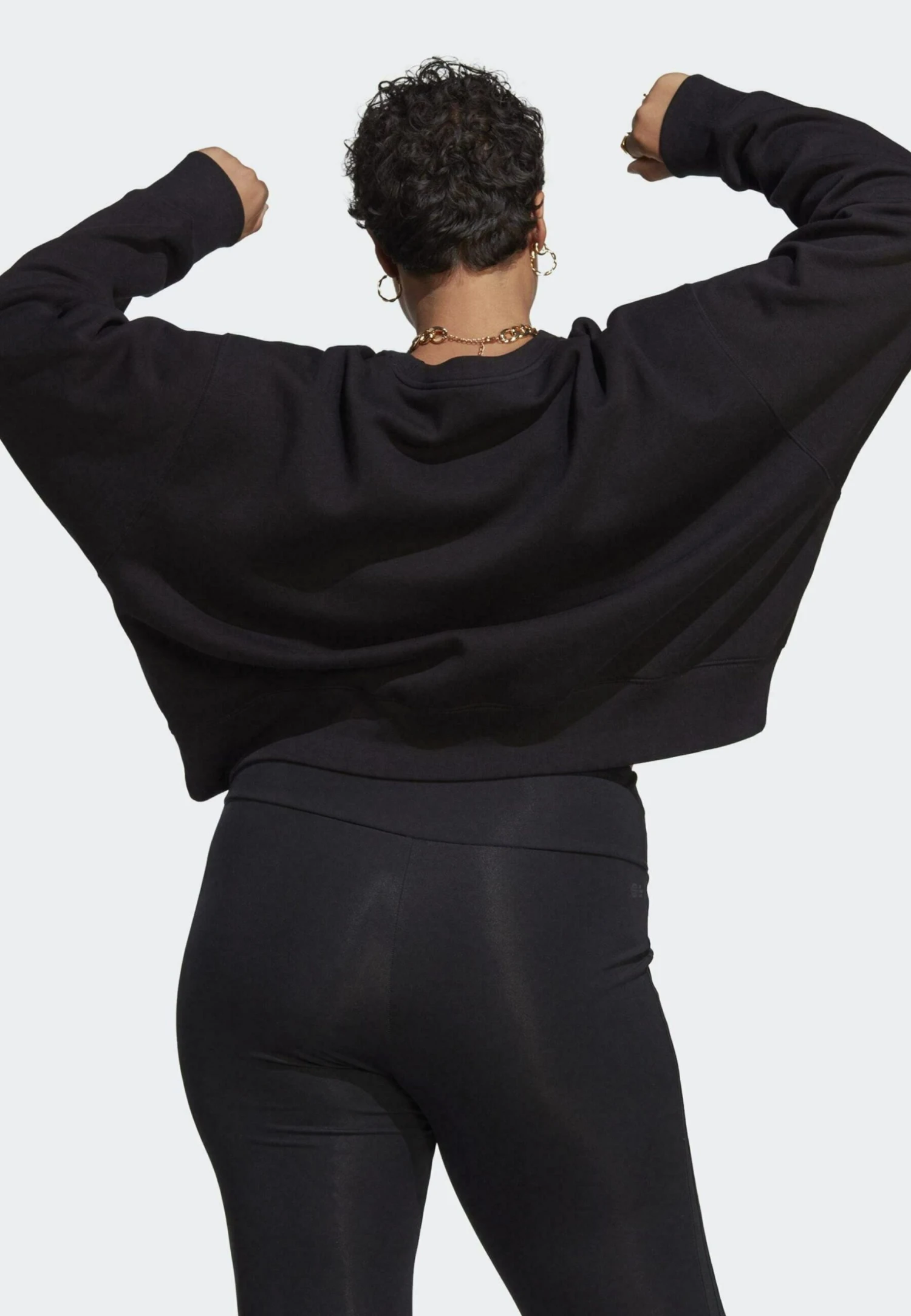 Adidas Originals Adicolor Essentials Crew- Sudadera - Black 4 Adidas Originals Adicolor Essentials Crew- Sudadera - Black - Imagen 2