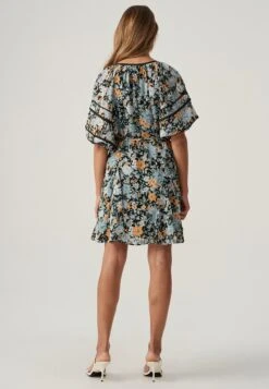 Malo - Vestido Informal - Jovie Floral -Tienda barata Ulla Popken 0345c039240246dd9e1141b6c3a114e8