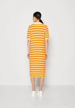 YAS CrocNoos - Vestido De Punto - Oriole 10 YAS CrocNoos - Vestido De Punto - Oriole -Tienda barata Ulla Popken 0466e59d2cc04862949adfabaa462111