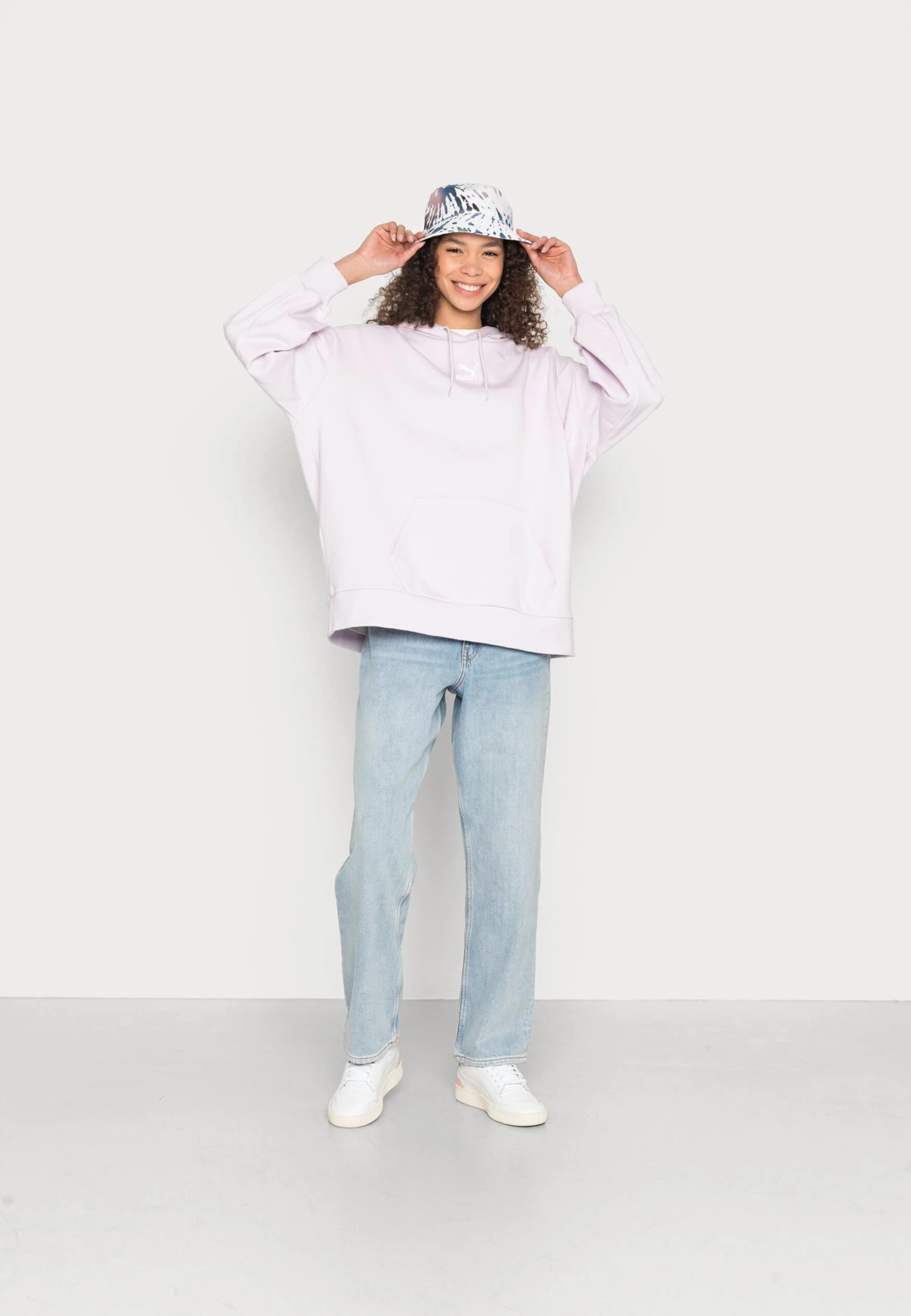 Puma Classics Oversized Hoodie- Sudadera - Lavender Fog 4 Puma Classics Oversized Hoodie- Sudadera - Lavender Fog - Imagen 2