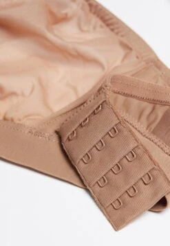 Intimissimi Emma - Sujetador Sin Aros - Hautfarben - 417I - Medium Beige 11 Intimissimi Emma - Sujetador Sin Aros - Hautfarben - 417I - Medium Beige -Tienda barata Ulla Popken 09928c3dc80c4c99b69d1227dfddbae4