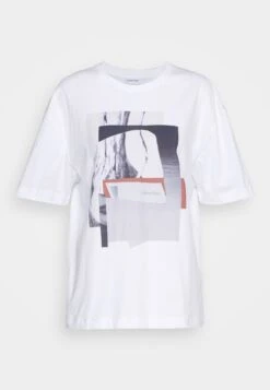 Calvin Klein Graphic - Camiseta Estampada - Bright White 12 Calvin Klein Graphic - Camiseta Estampada - Bright White -Tienda barata Ulla Popken 0a577ac9f23542ccb6e6226f548f0a7d