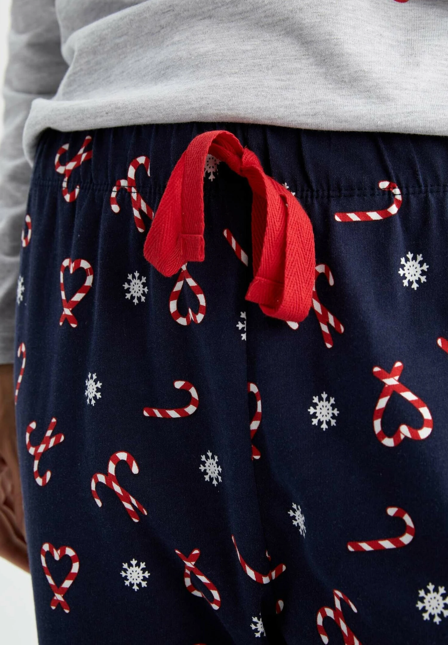 DeFacto Set Regular Fit- Pijama - Navy 7 DeFacto Set Regular Fit- Pijama - Navy - Imagen 5