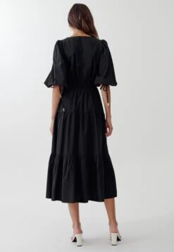 Tussah Dawson Midi - Vestido Largo - Black -Tienda barata Ulla Popken 0ffd1bbc408e481ebaaa08f8bef83336
