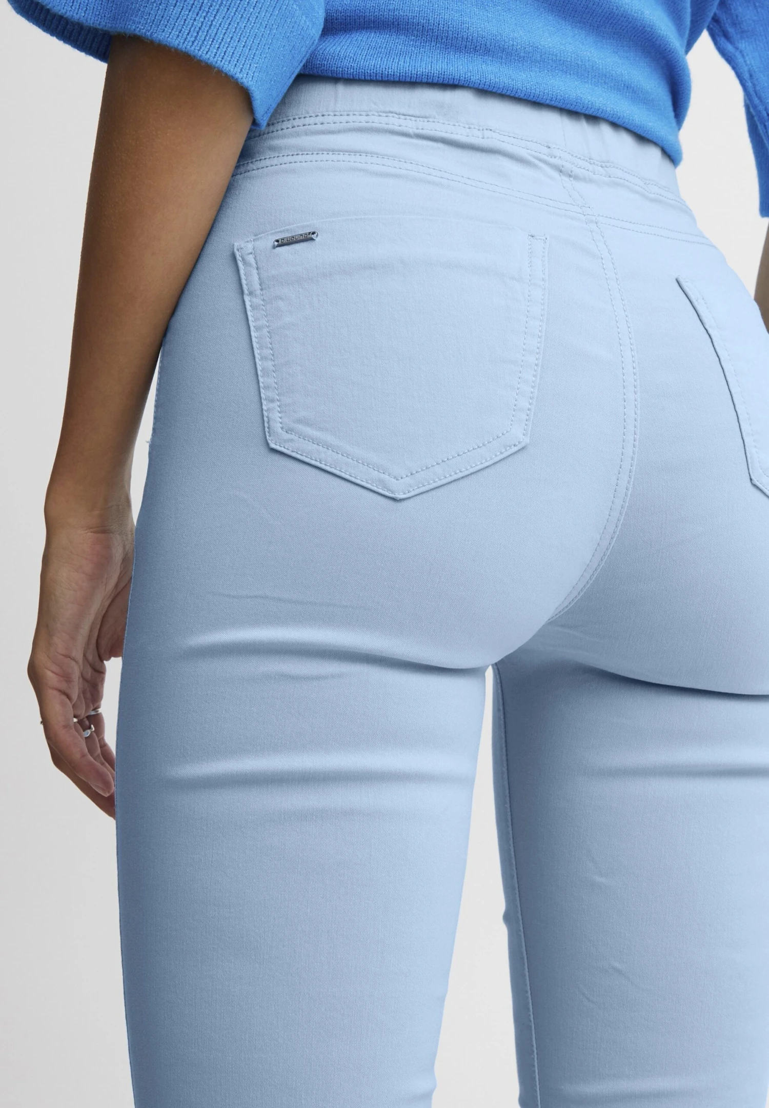 B.young Capri Bykeira Bydixi- Shorts - Blue Bell 7 B.young Capri Bykeira Bydixi- Shorts - Blue Bell - Imagen 5