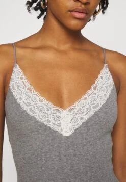 Hollister Co. 3 Pack - Top - White/Grey/Black -Tienda barata Ulla Popken 1735105bad7c498a856700bc888d1752