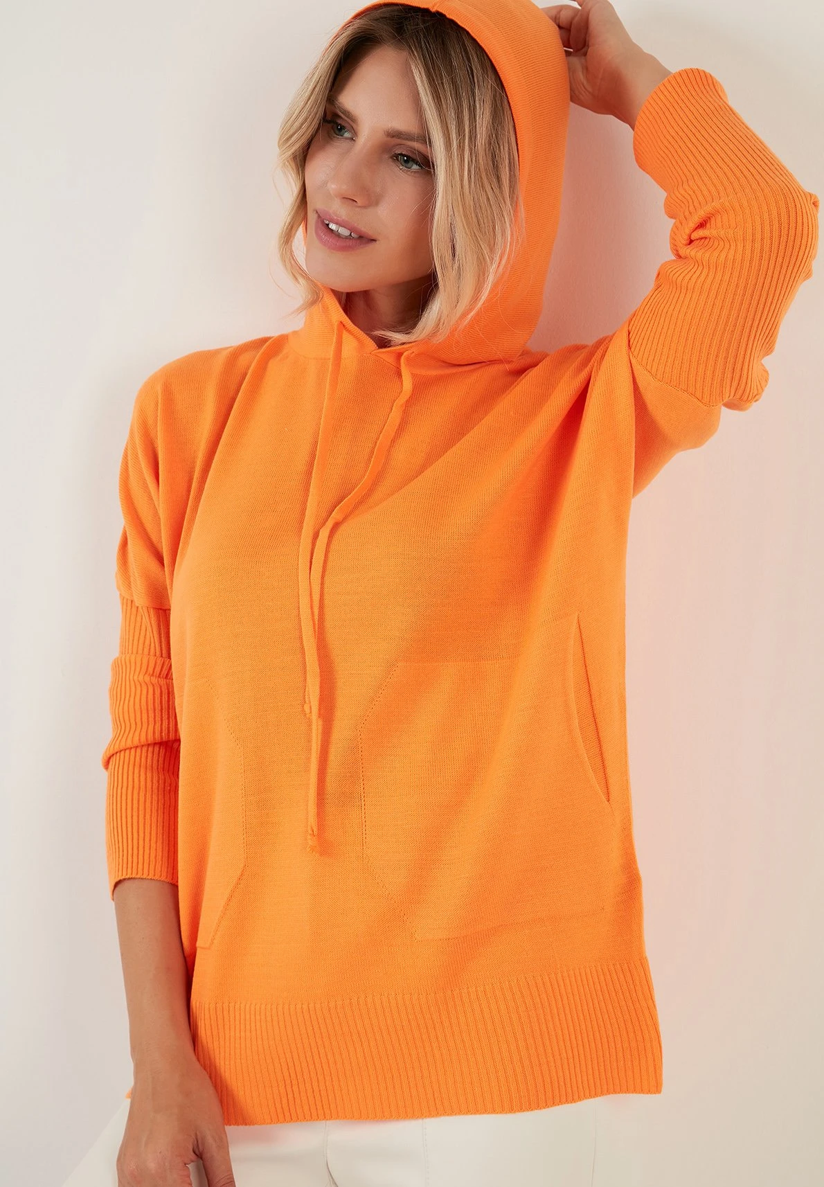 LELA Regular Fit - Jersey Con Capucha - Orange 7 LELA Regular Fit - Jersey Con Capucha - Orange - Imagen 5
