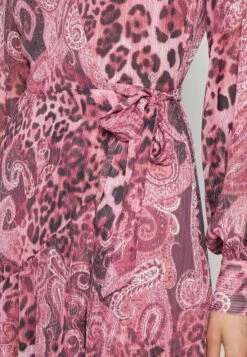 Guess Nuovo Bahia Wrap Up Long Dress - Vestido De Fiesta - Purple -Tienda barata Ulla Popken 1c3af93cf57d43d98bd251db4d48927c