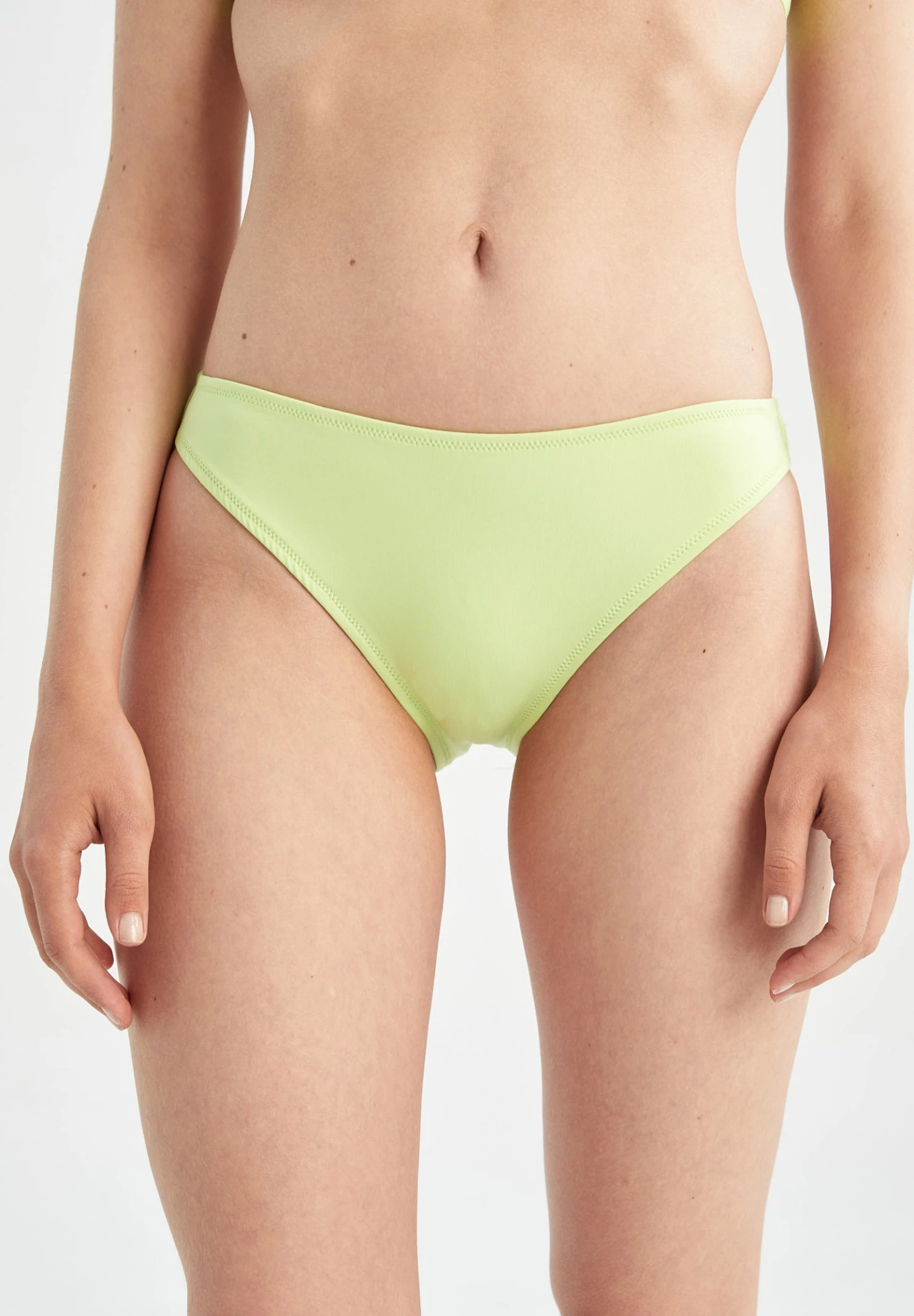 DeFacto Regular Fit - Braguita De Bikini - Green 3 DeFacto Regular Fit - Braguita De Bikini - Green