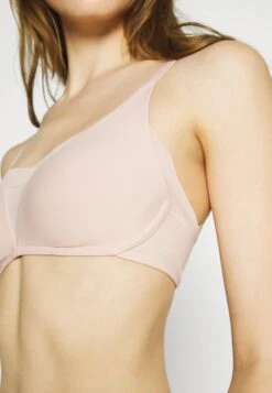 Triumph Shape Smart - Top - Neutral Beige 11 Triumph Shape Smart - Top - Neutral Beige -Tienda barata Ulla Popken 1e789622d5d748f9a0cbbf8829367024