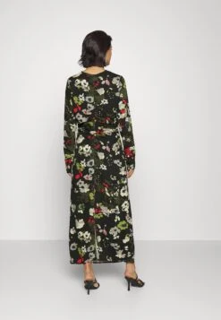 Minimum Jenia- Vestido Informal - Black -Tienda barata Ulla Popken 212dd284c78c46e3aa4dab8de5356480