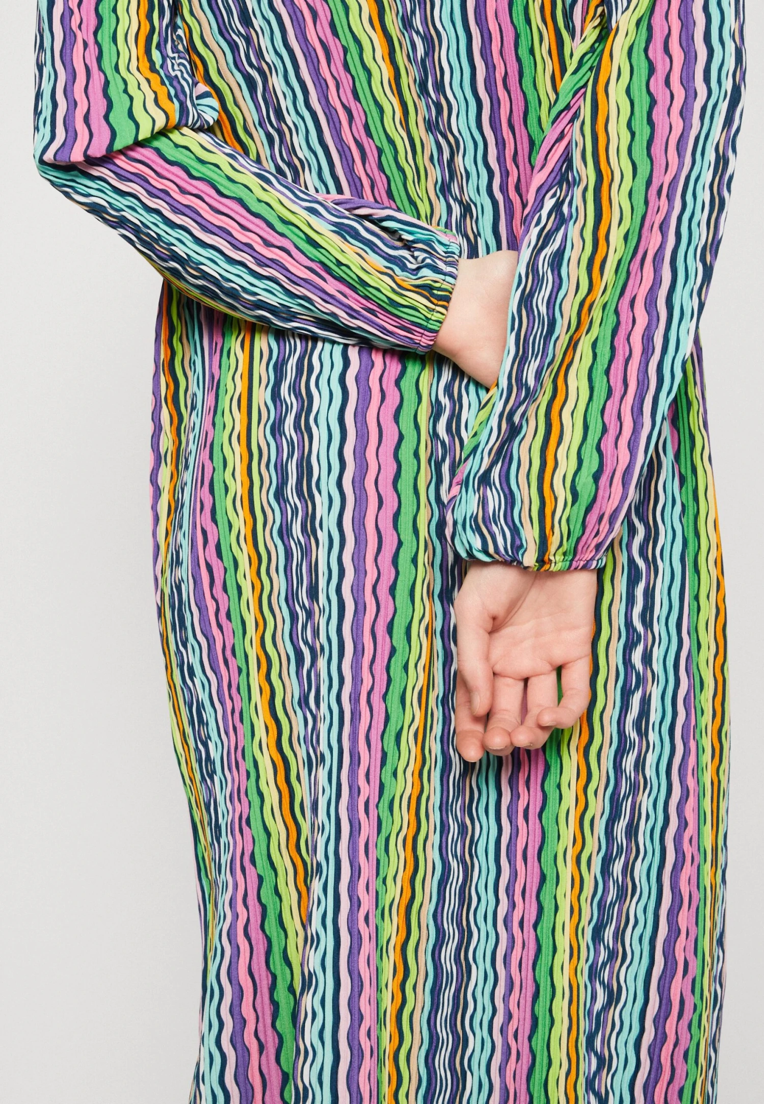 Yasculla Midi Dress - Vestido De Cóctel - Iris Orchid/Culla 8 Yasculla Midi Dress - Vestido De Cóctel - Iris Orchid/Culla - Imagen 6