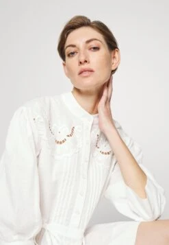 See By Chloé Vestido De Cóctel - Whisper White -Tienda barata Ulla Popken 323eca32b0344f3c9d2e4d04efe3cde5