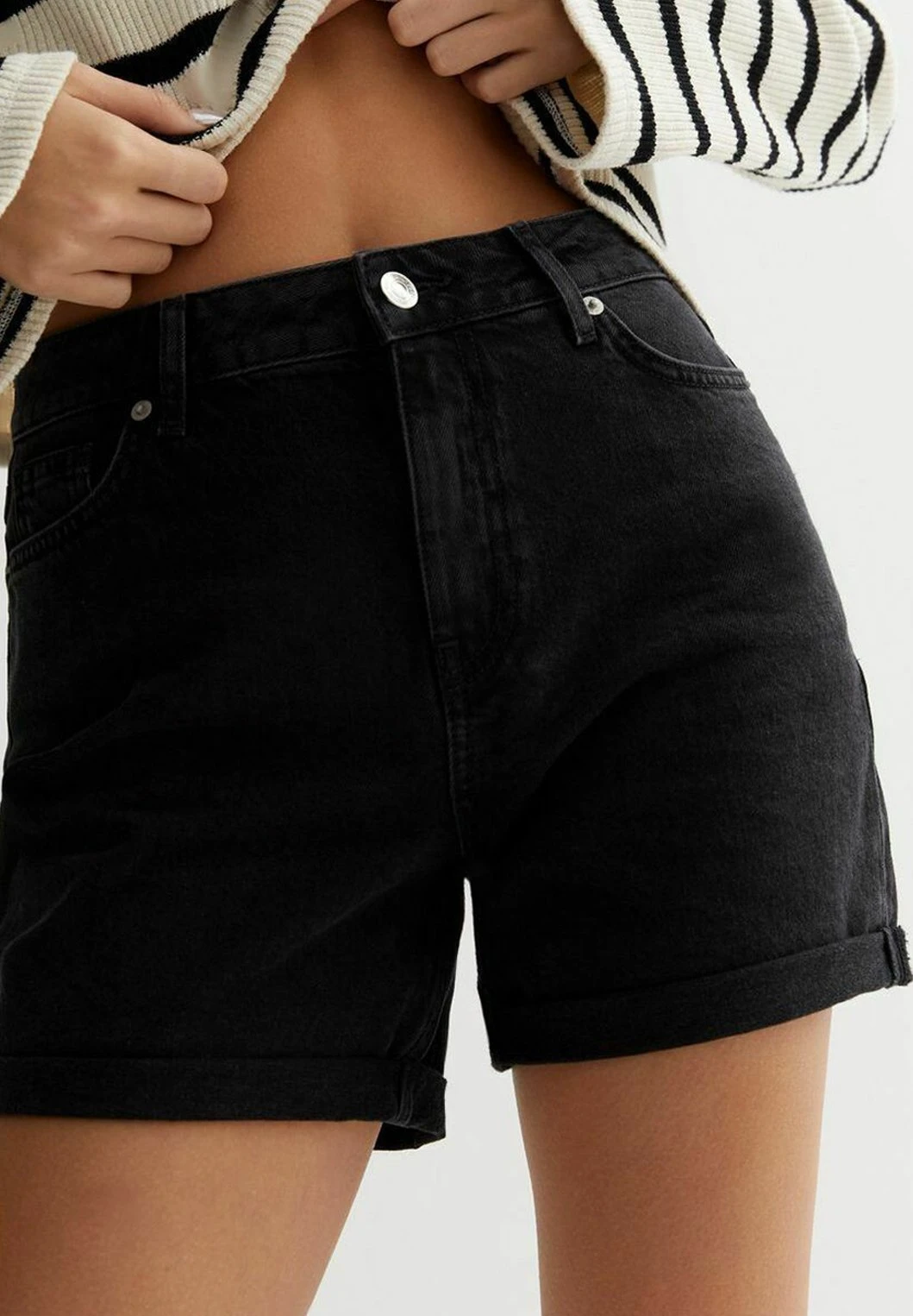 New Look Boyfriend - Shorts Vaqueros - Black 6 New Look Boyfriend - Shorts Vaqueros - Black - Imagen 4