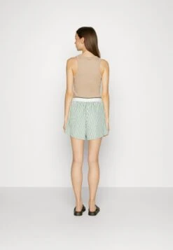 Lacoste Shorts - White/Ash Tree 10 Lacoste Shorts - White/Ash Tree -Tienda barata Ulla Popken 43aeeca6eac24f6caed4544f4e0a2372