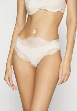 Triumph Natural Spotlight Hipster - Braguitas - Fresh Powder