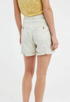 Protest Prtrue- Shorts - Kitoffwhite -Tienda barata Ulla Popken 4fa6c0a6abf5465c87a7595f491d64cd