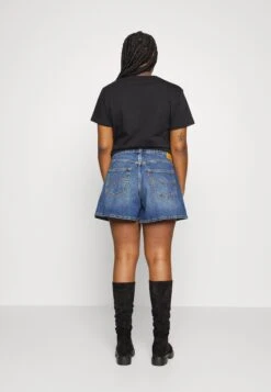 Levi's® Plus 80S Mom - Shorts Vaqueros - Blue Denim -Tienda barata Ulla Popken 5177be8ac66348e799e49caa3cd705a8