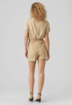 Vero Moda Shorts - Irish Cream -Tienda barata Ulla Popken 53269634060d48b183a41de955f83f98