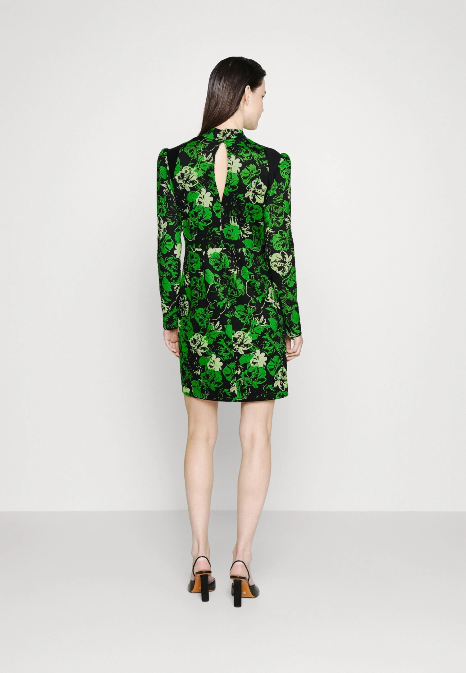 MARC CAIN Vestido Ligero - Green 5 MARC CAIN Vestido Ligero - Green - Imagen 3