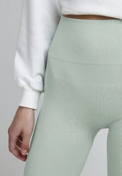 Jcsahana Biker - Shorts - Frosty Green -Tienda barata Ulla Popken 5d1d9797470f41c292063c8d62d121fd