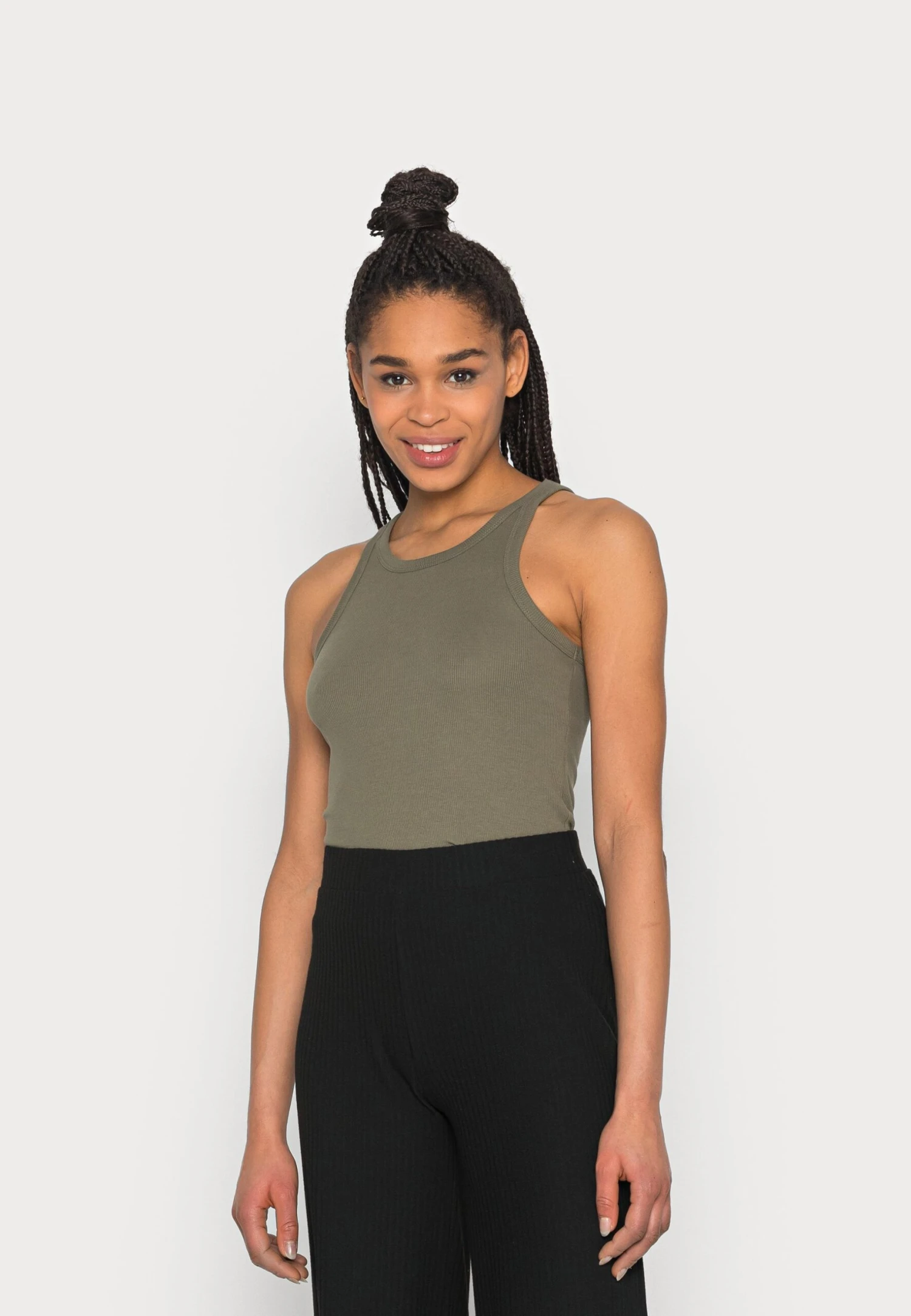 ONLY Onllindsay Tank 2 Pack - Top - Black/Kalamata 4 ONLY Onllindsay Tank 2 Pack - Top - Black/Kalamata - Imagen 2