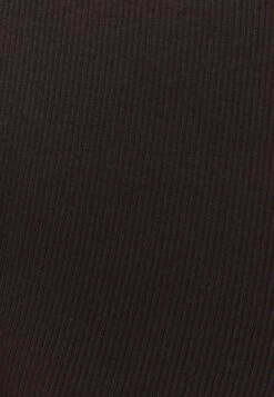 Scope Neck- Camiseta Básica - Black Coffee -Tienda barata Ulla Popken 78e55c6da8e9428098e0df0ea48f5134