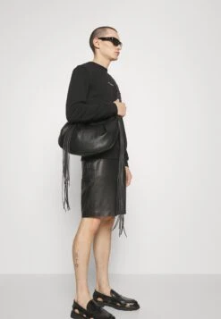 Han Kjøbenhavn Spirit Goat Relaxed Crewneck Unisex - Sudadera - Black -Tienda barata Ulla Popken 7c114d53c93d4db6aa65447d4f6be7b7