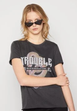 ONLY Lucy Reg S/S Jrs Noos - Camiseta Estampada - Black -Tienda barata Ulla Popken 7d854a200e0c4b71a3a39c8364ff3bb7