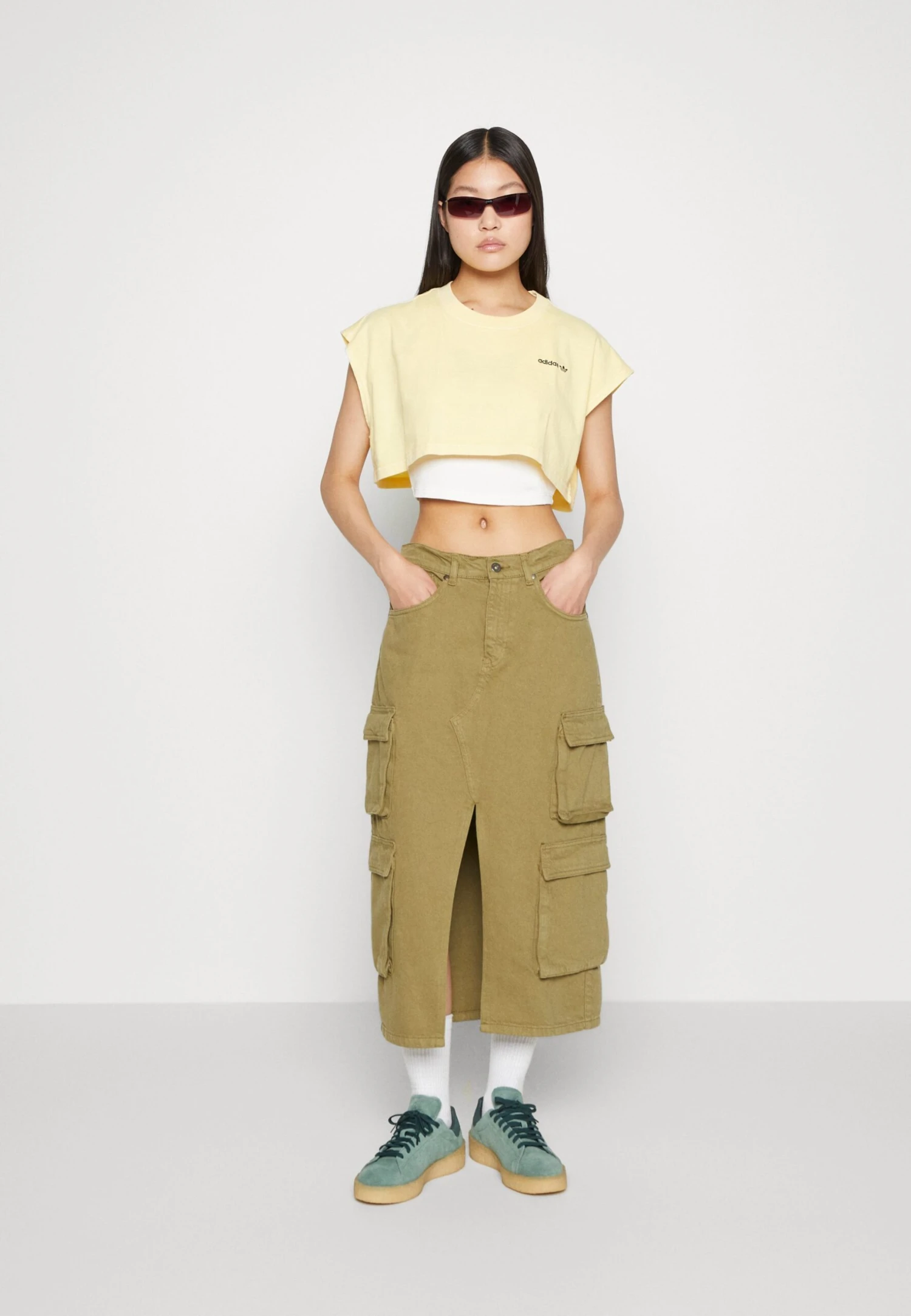 Adidas Originals Originals Muscle Crop - Top - Light Yellow 7 Adidas Originals Originals Muscle Crop - Top - Light Yellow - Imagen 5