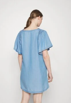 ESPRIT Clt Clt - Vestido Vaquero - Blue Medium Wash -Tienda barata Ulla Popken 802c86e098924027b202927dd4f371f6