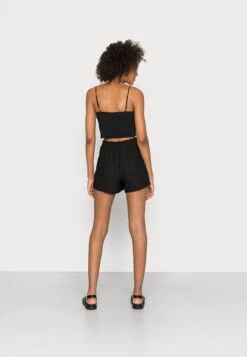 Vila Vikawa Hw Belt /Su/Ka - Shorts - Black -Tienda barata Ulla Popken 8b16ae0377244373bb7790f4b6927df8