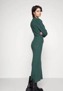 Holzweiler Daria Dress - Vestido De Cóctel - Dark Green -Tienda barata Ulla Popken 8e43234b3cce41bba0afdbf5ba3a47e7