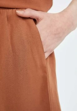 DeFacto Relax Fit - Shorts - Brown -Tienda barata Ulla Popken 93566d5b675149febdc56865376934a3