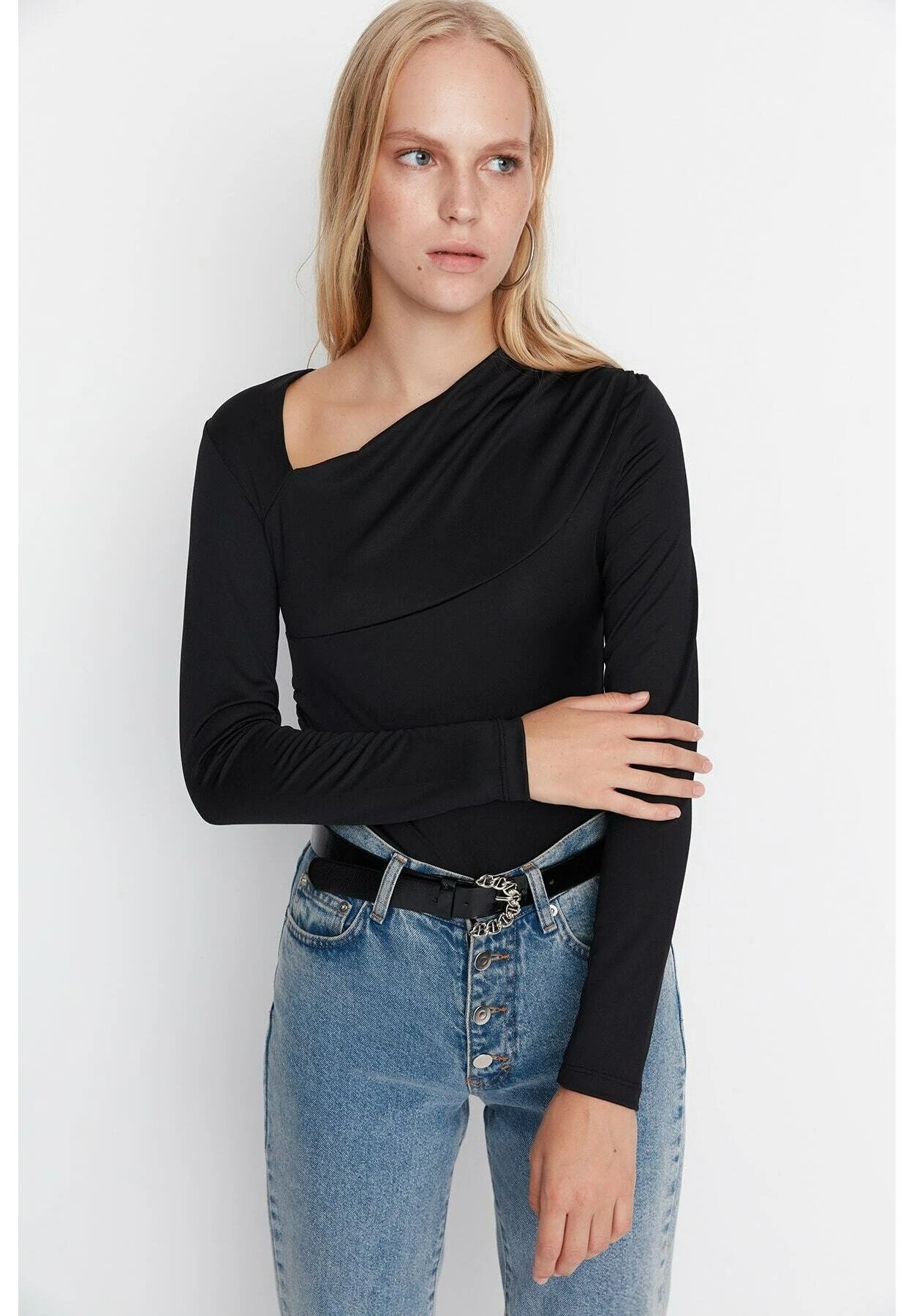 Trendyol Camiseta De Manga Larga - Black 3 Trendyol Camiseta De Manga Larga - Black