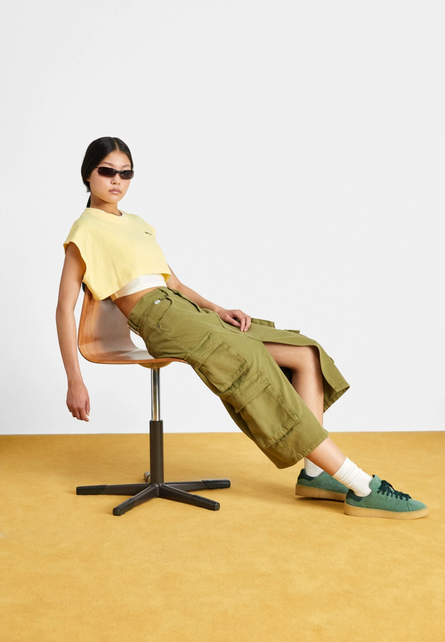 Adidas Originals Originals Muscle Crop - Top - Light Yellow 4 Adidas Originals Originals Muscle Crop - Top - Light Yellow - Imagen 2