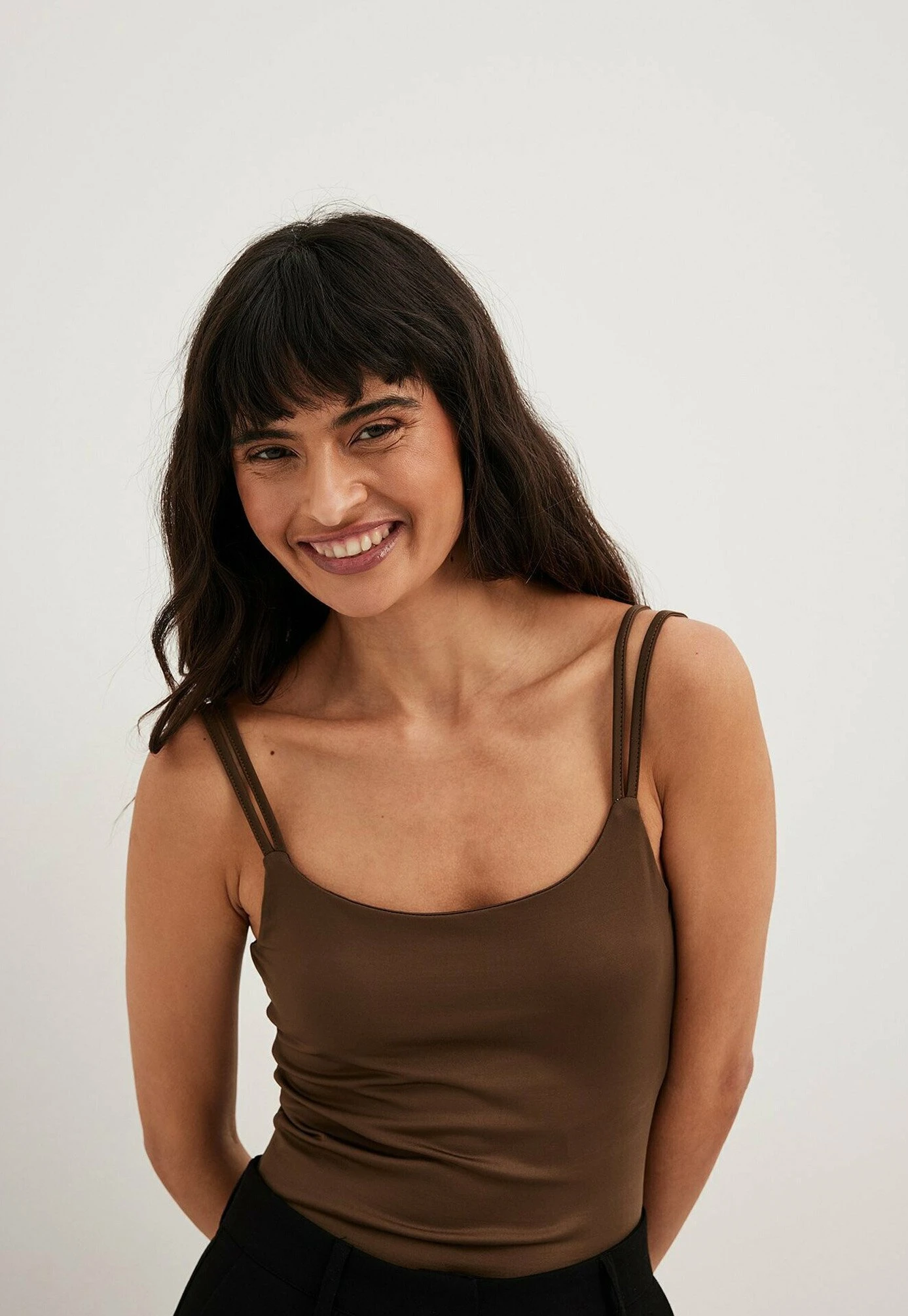 NA-KD Mit Doppelten Trägern - Top - Brown 3 NA-KD Mit Doppelten Trägern - Top - Brown