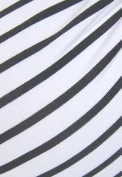 VENICE BEACH Top De Bikini - Schwarz/Weiß/Limette 9 VENICE BEACH Top De Bikini - Schwarz/Weiß/Limette -Tienda barata Ulla Popken a47061422f7941518e8bae2795a1bc99