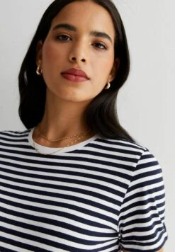 Maternity 2 Pack Crew Neck- Camiseta Estampada - Navy -Tienda barata Ulla Popken a680b85a31b249ca9c4d11d73851efd7