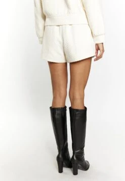 Faina Ikita - Shorts - Wollweiss -Tienda barata Ulla Popken b7356a906c21495ca43569099c7f7218