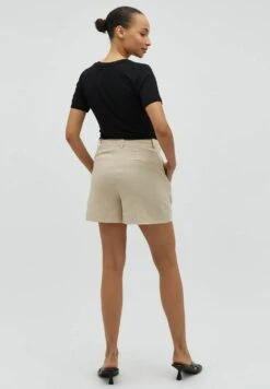 MbyM Cristiana-M - Shorts - Natural Linen -Tienda barata Ulla Popken b9ccd8cade0d412299aa0c432269969a