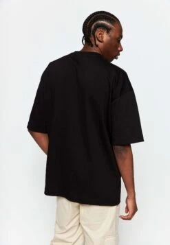 Oversize Dogs - Camiseta Estampada - Black -Tienda barata Ulla Popken be8bae5e14cc4e9eb76a032a39141861