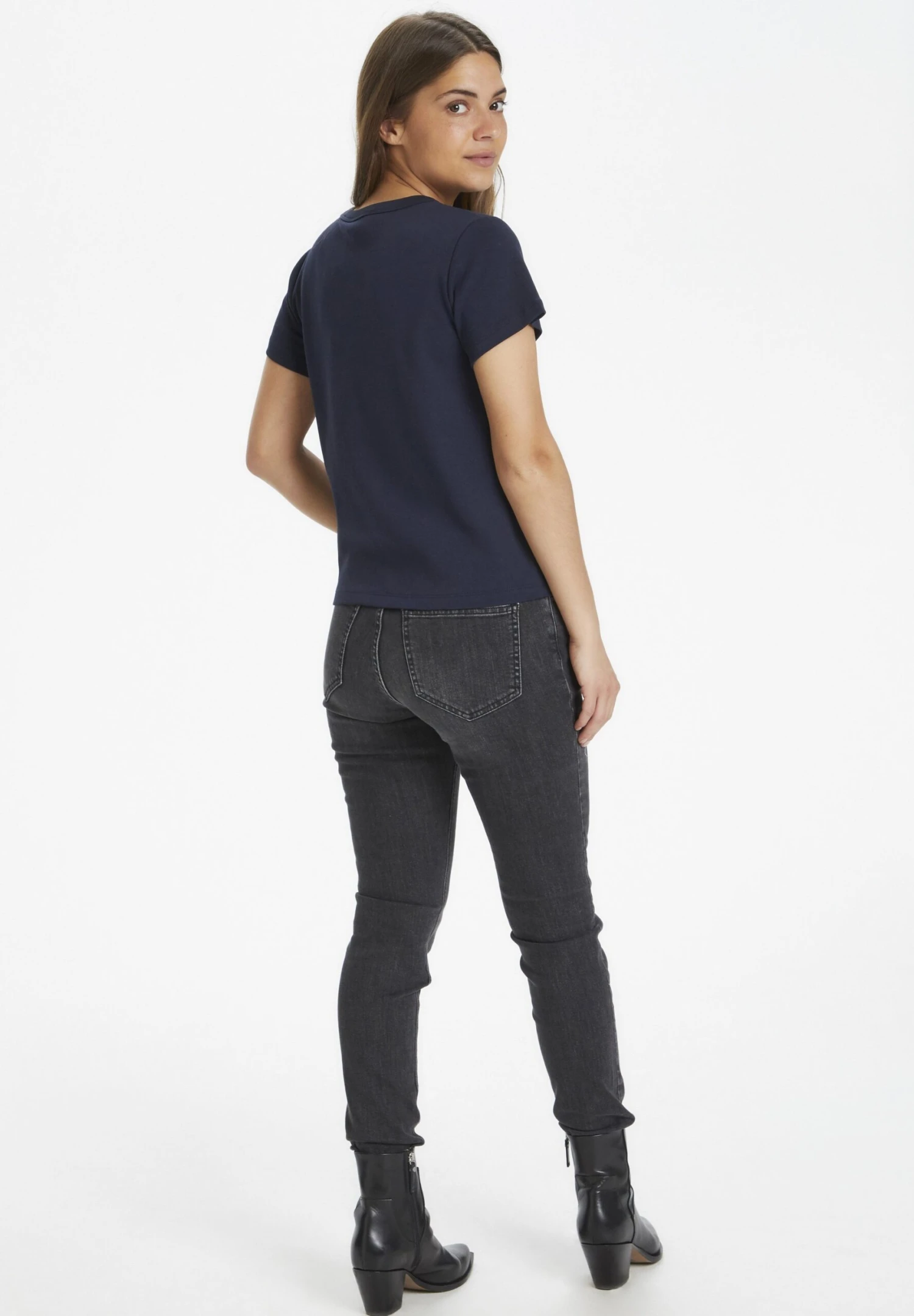 Part Two Ratan - Camiseta Básica - Night Sky 7 Part Two Ratan - Camiseta Básica - Night Sky - Imagen 5