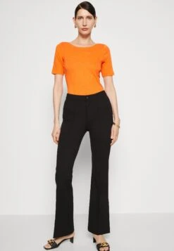 Marc O'Polo Short Sleeve Boat Neck - Camiseta Básica - Marigold Orange -Tienda barata Ulla Popken c1fe8bdd95ff40699aec723e828f3b2a