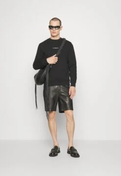 Han Kjøbenhavn Spirit Goat Relaxed Crewneck Unisex - Sudadera - Black -Tienda barata Ulla Popken cc59ba6a0156433b95c3fa7b6524ca50