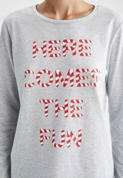 DeFacto Set Regular Fit- Pijama - Navy 10 DeFacto Set Regular Fit- Pijama - Navy -Tienda barata Ulla Popken d07e267a8aa147ed8dda7441ce4228d1