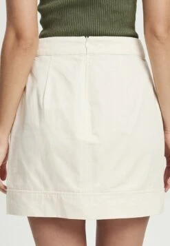 Calli Ash- Shorts Vaqueros - White 10 Calli Ash- Shorts Vaqueros - White -Tienda barata Ulla Popken d78e05764b4e4ca39c40cb8498b59417