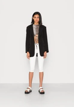 ONLY Onlrain Reg Sk Knickers - Shorts Vaqueros - White -Tienda barata Ulla Popken d9487ececc604a8da2d9c4a23cb0c0ee