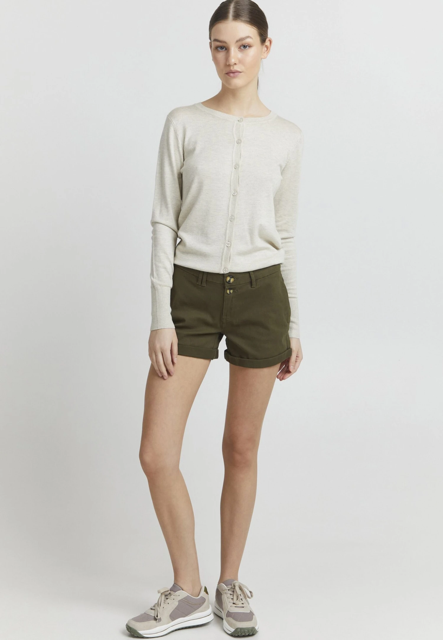 OXMO Oxpiera - Shorts - Grape Leaf 4 OXMO Oxpiera - Shorts - Grape Leaf - Imagen 2