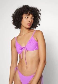 Ibiza Eyelet- Top De Bikini - Purple 11 Ibiza Eyelet- Top De Bikini - Purple -Tienda barata Ulla Popken dfe592e03391456f8f9f1a95fae0c6d6